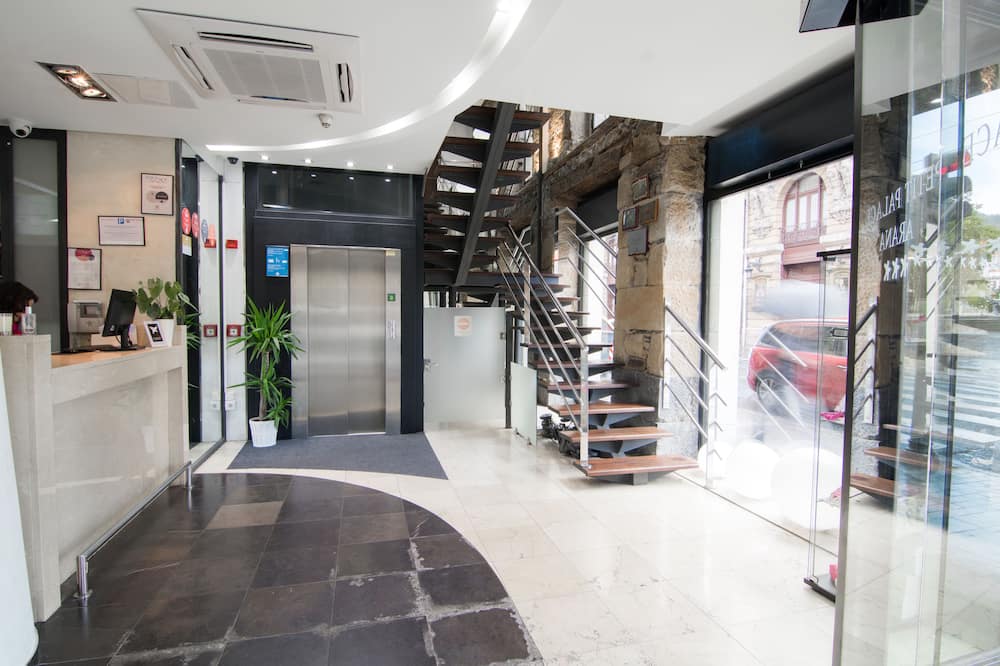 Petit Palace Arana Bilbao 写真