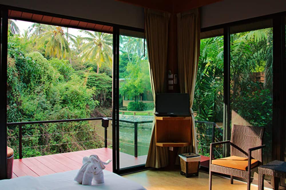 ザ グレース アムパワ ホテル 写真