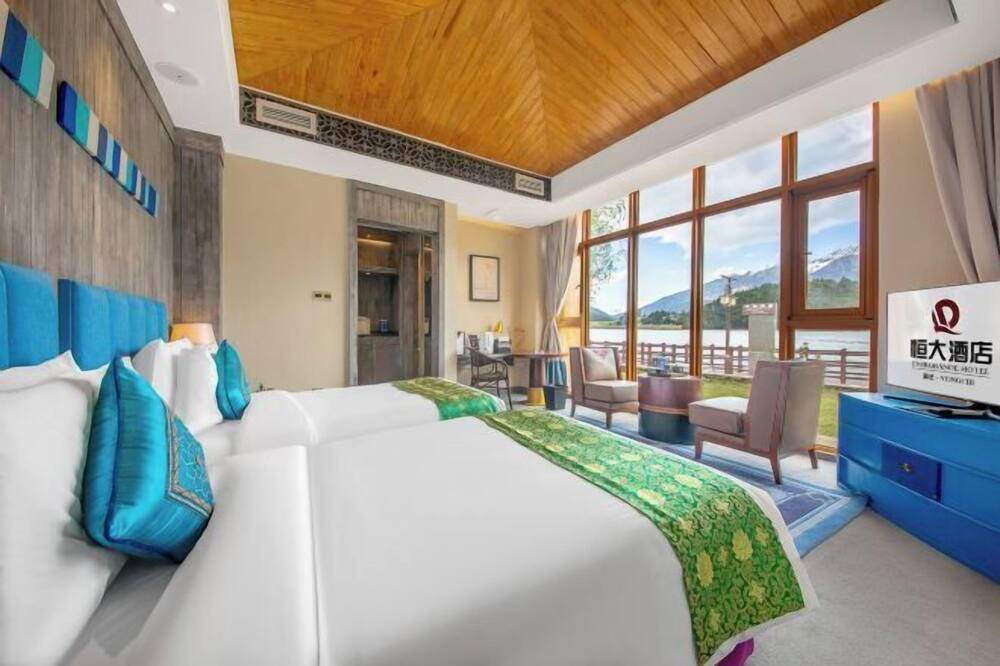 Evergrande Hotel Nyingchi 写真