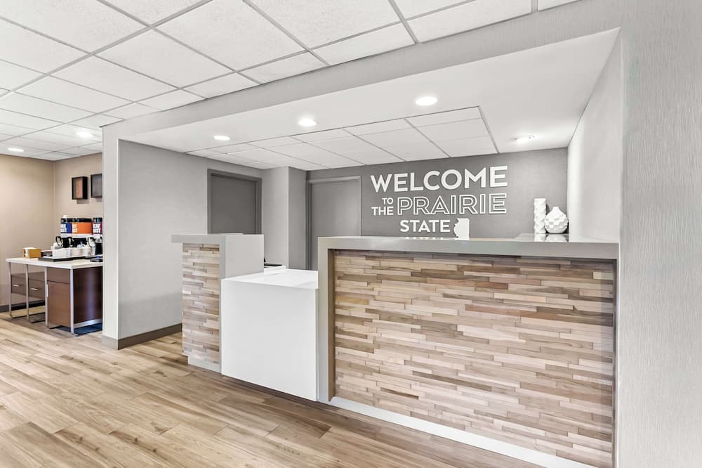 ハンプトン イン シカゴ ナパービル ニア NIU カンファレンス センター 写真