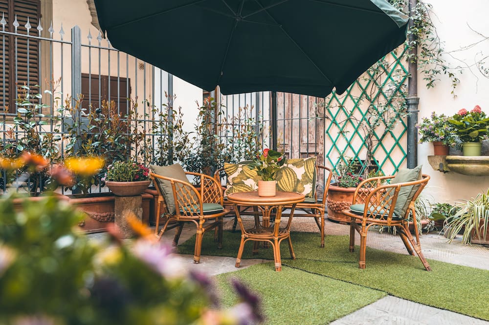 ホテル パラッツォ ベンチ 写真