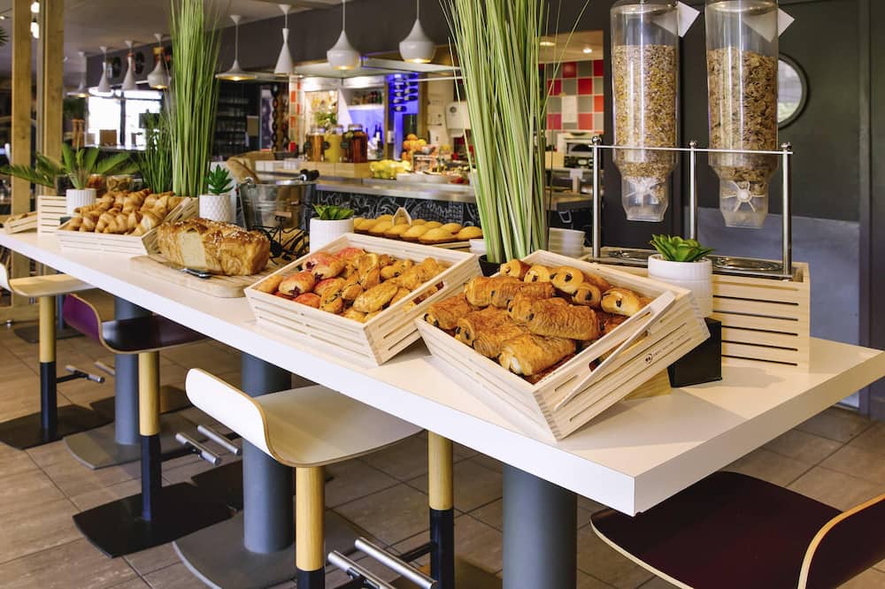 イビス アヴィニョン サントル ガール 写真