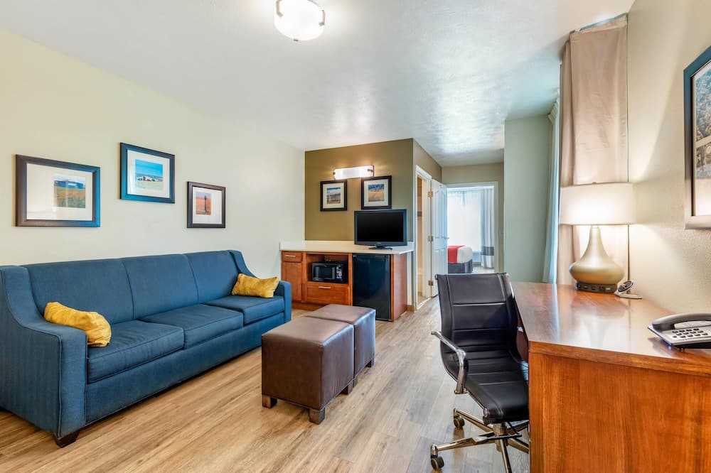 コンフォート イン & スイーツ ランカスター アンテロープ バレー 写真