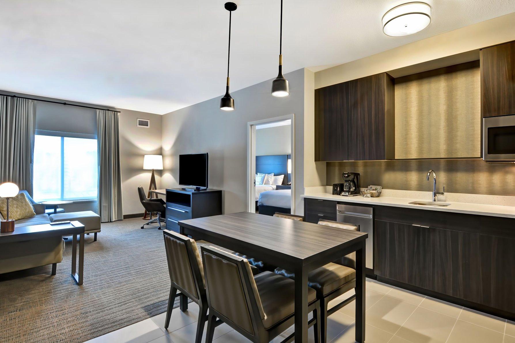 Residence Inn by Marriott Cleveland Airport/Middleburg Heights 写真