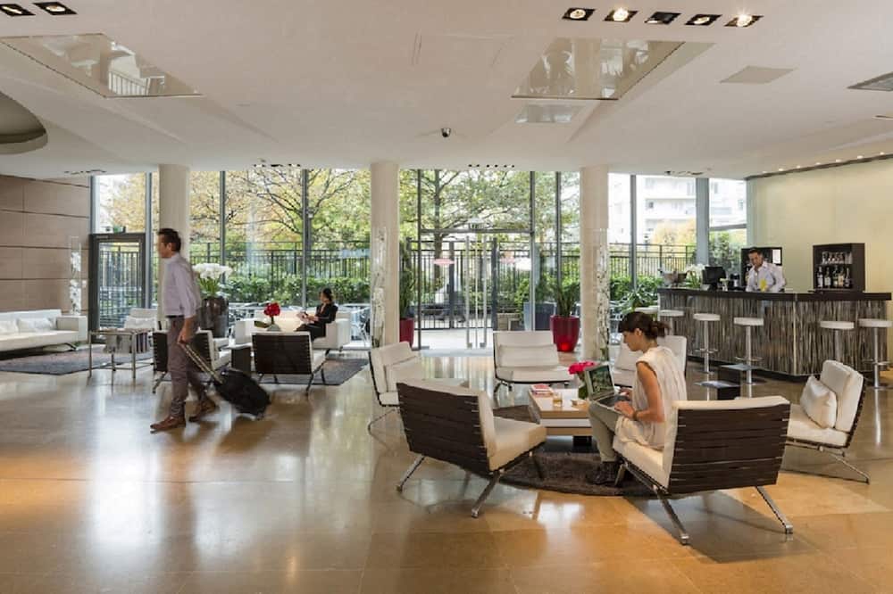 レジドーム クルブヴォア ラ デファンス 写真