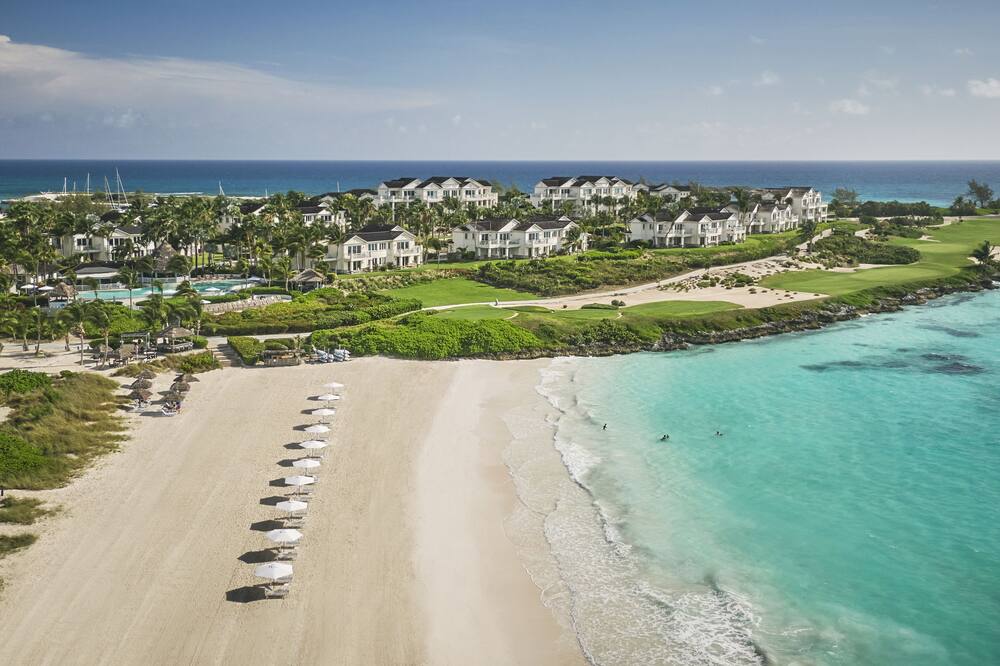 Grand Isle Resort & Residences 写真