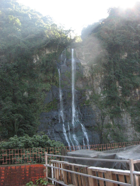 １２回目の台北旅行・その５（烏來温泉、昼食は玖伍牛肉麺）