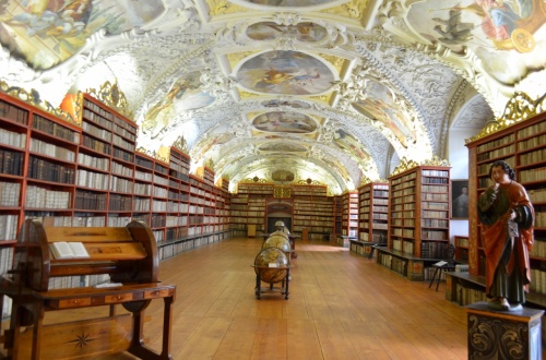 4歳娘と二人でブダペスト、プラハ、ストックホルムの旅-7.プラハ城、小地区を散策