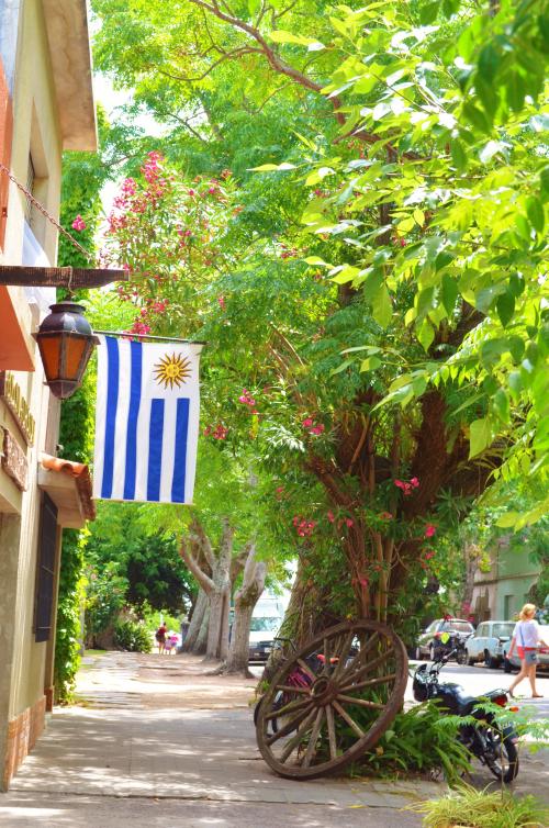 家族４人（１歳・４歳娘）と南米5カ国旅行-4.ウルグアイへ日帰り旅行