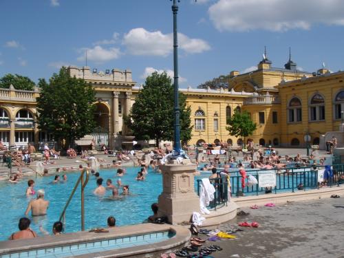 非日常の旅(4) - ブダペスト湯めぐり