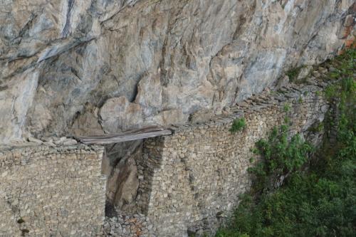 マチュピチュ遺跡よりも驚いた!! スリル満点の「インカ橋」怖わっ！