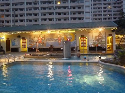 台東・知本温泉 (南廻公路 ・活水湖・台東森林公・知本温泉「知本統茂温泉旅館」・大頭目野食館:原住民料理・知本国家森林遊楽区・初鹿牧場) 一泊旅行 2011/01/29-30