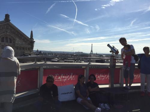 翼よあれが巴里の灯ですか？