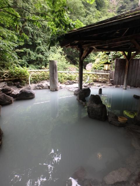 歩いて温泉に行こう