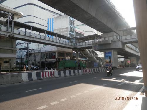 16火曜午前スクンビット通りソイ３１－３３