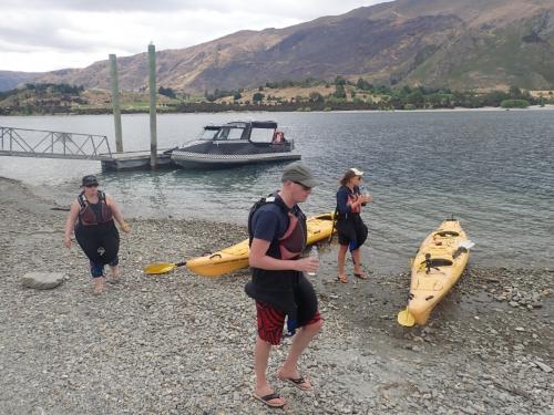 ニュージーランド　ワナカ湖　半日カヤックツアー
