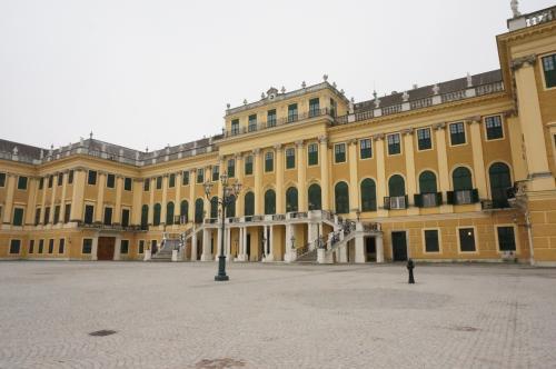 オーストリア（ウィーン）、チェコ（プラハ、チェスキークルムロフ）7日間　＜2＞