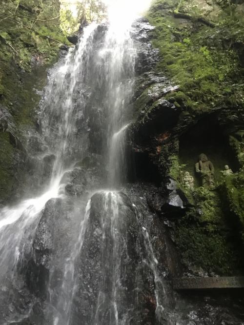 もうすぐ還暦「愛宕山から月輪寺、空也の滝へ」