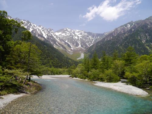 新緑の季節☆彡　奥飛騨温泉郷から上高地へ・・2泊3日でいって来ました。新緑の木々・残雪の山・澄みきったあずさ川・かわいい花たち・・すべてが美しかった上高地偏（1）♪♪