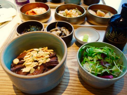 ソウル・　街角 ・食べた＜幻の限定韓牛ブランド丼・聖水洞＆COEXでカフェ巡り・タッカンマリと土俗村・三清洞のブックスクックス等＞