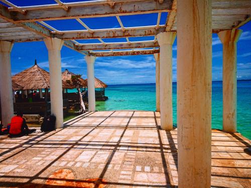 ブルーウォーターマリバゴ泊 島ホッピンとターシャとセスナの夏旅その４帰国