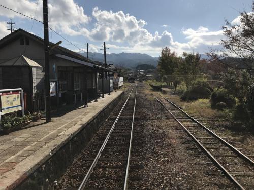 明知鉄道の小旅（岐阜）：行ったり来たりのんびりと、のどかな田園山村風景の中の散歩