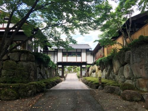 猿ヶ京温泉で、蛍のいる隠れ家的な旅館へ。