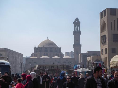 イスラミック・カイロでミントティーを