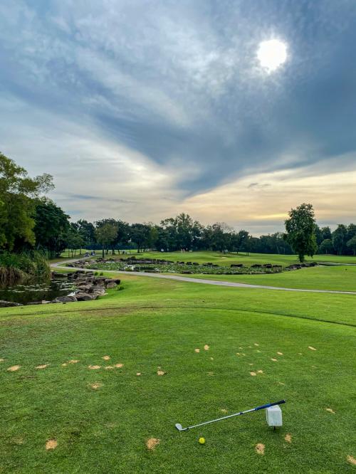 タイで１６回目のゴルフ Lam Luk Ka Golf and Country Club