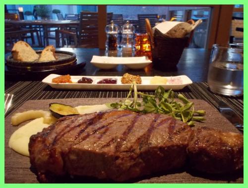 リブランド前のホテル日航東京（３）ＳＰＡ然でマッサージ＆ジャグジー　グリル・タロンガで熟成肉ステーキ