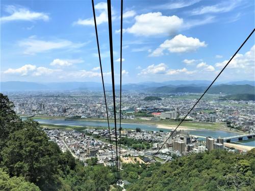 梅雨の晴れ間の長良川温泉♪☆おもてなしの宿十八楼☆緑濃き岐阜公園から金華山ロープウェイ山頂駅へ(▽&#39;ｒ