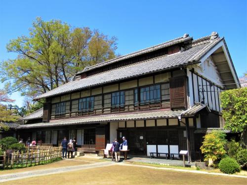 青天を衝くが如き晴天の一日 桜満開の深谷市血洗島で渋沢栄一の生誕地「旧渋沢邸 中の家」を訪れる