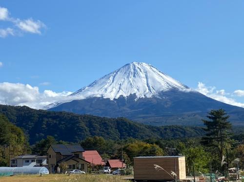 21年10月河口湖秀峰閣湖月で富士山を愛でる