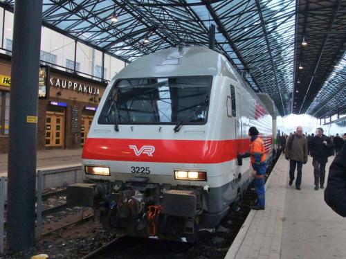 【ユヴァスキュラ①】ヘルシンキから湖水地方へ鉄道の旅。チケットはネット購入&amp;景色の良い窓席の選び方も紹介します。