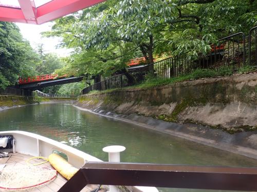 週末は新緑の京都へ・・まずは三井寺・びわ湖疎水船。