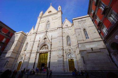 2019GW南イタリア＋ミラノの旅（５）スパッカ・ナポリの教会巡り　ドゥオーモとサンタ・キアーラ教会