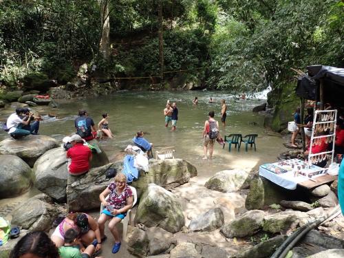 タイさんの南米の旅101日目(2022/10/21)天然のプール、ポッソアズル, ミンカ,コロンビア