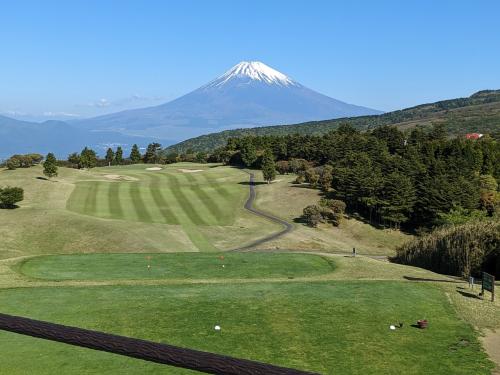 ゴールデンウィークは 芦ノ湖 カントリークラブ