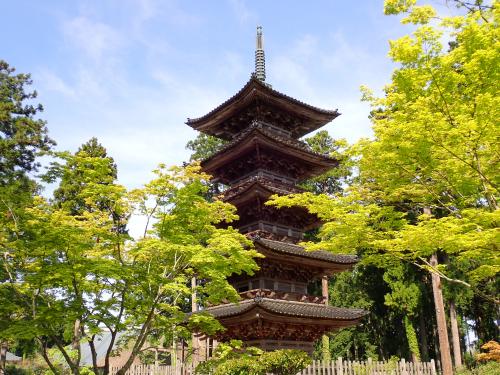 G.W　ツーリング　佐渡島　大膳神社能舞台から妙宣寺へ行きました。