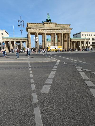 砂布巾のLWほぼ完結の旅18  ベルリン街歩き　壁の残滓と東ドイツ博物館
