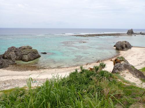 23年秋沖縄　伊平屋島　西くまや洞窟から無蔵水前でシュノーケリング