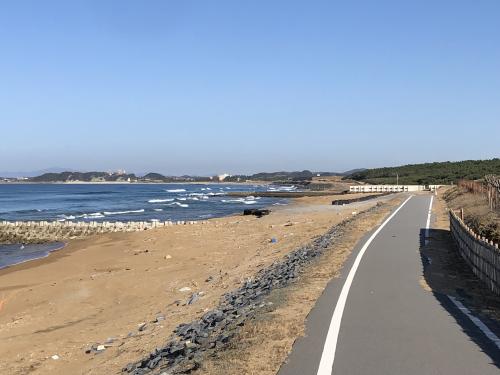 12月とは思えない陽気だから玄界灘・響灘と遠賀川サイクリングを楽しみました。