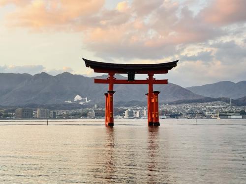 約10年ぶりの広島旅行、大人の修学旅行2‐原爆ドーム、平和記念公園・資料館、宮島を巡る‐