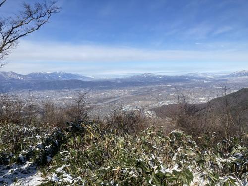 長野市の里山「若穂太郎山」へスノートレッキング