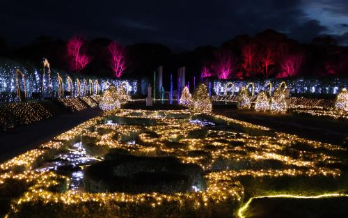 夜のとばりが下りたらキラメク光の世界、クリスマスソングに包まれて＊ハウステンボスの旅1-2