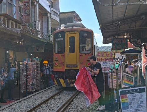 2024 台湾北部旅行：２（雲外蒼天台湾・十分）