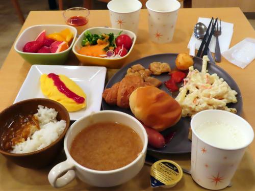神戸姫路レッサーパンダ遠征は去年より早め（２）ホテル編：朝食が有料となったコンフォートホテル神戸三宮と朝食コスパ良しのJRクレメントイン姫路