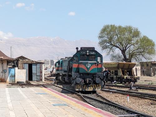 イラン鉄道の旅、その４（世界遺産イラン縦貫鉄道、アルボルス山脈を越えてカスピ海へ）