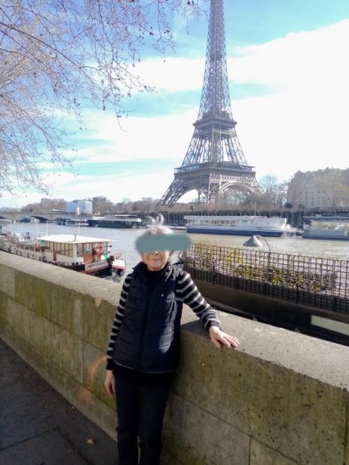 2024年３月　高齢、身障者の母とパリ1週間　２　エッフェル塔～凱旋門
