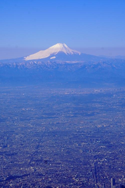 57年振りの横手のかまくらと梵天の旅（1）ANA特典航空券で秋田空港に入り、メトロポリタンホテルできりたんぽ鍋を食べて横手に向かう。